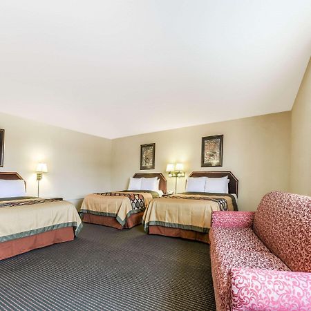 Super 8 By Wyndham Burleson Fort Worth Area Exterior foto