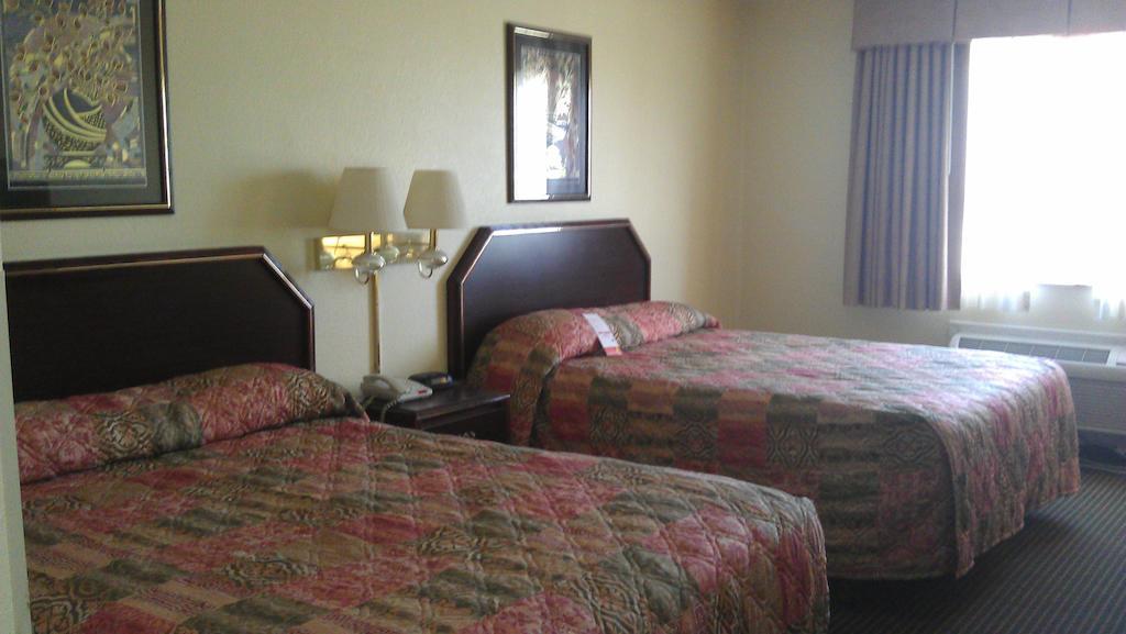 Super 8 By Wyndham Burleson Fort Worth Area Habitación foto